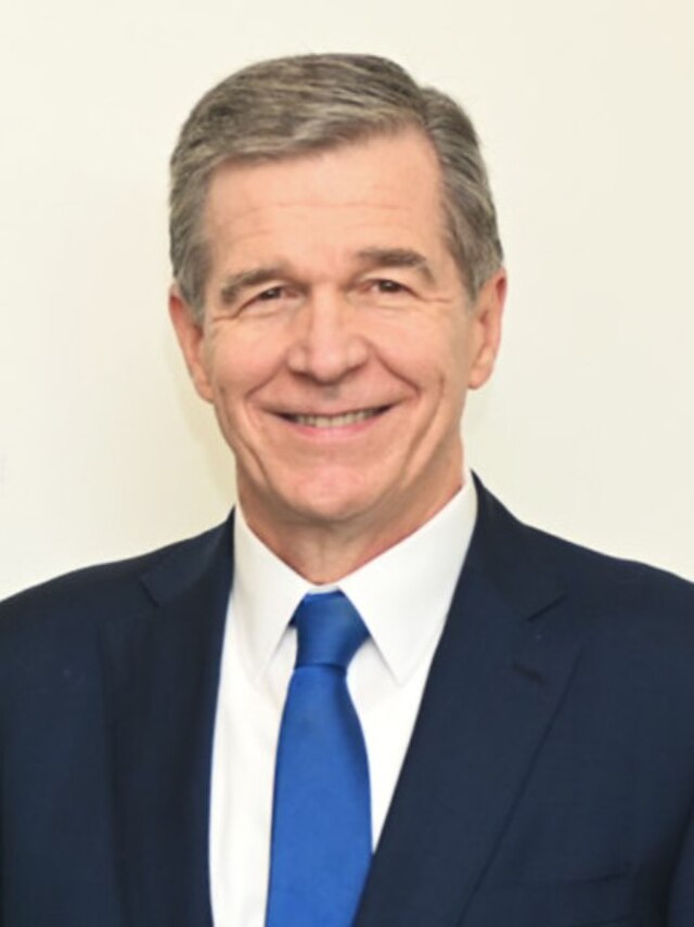 Governor Roy Cooper (D) headshot